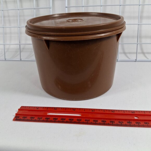 Vintage Collectible Tupperware #263 Coffee Canister Brown w Lid D 6 x H 4.25 In - Picture 14 of 14
